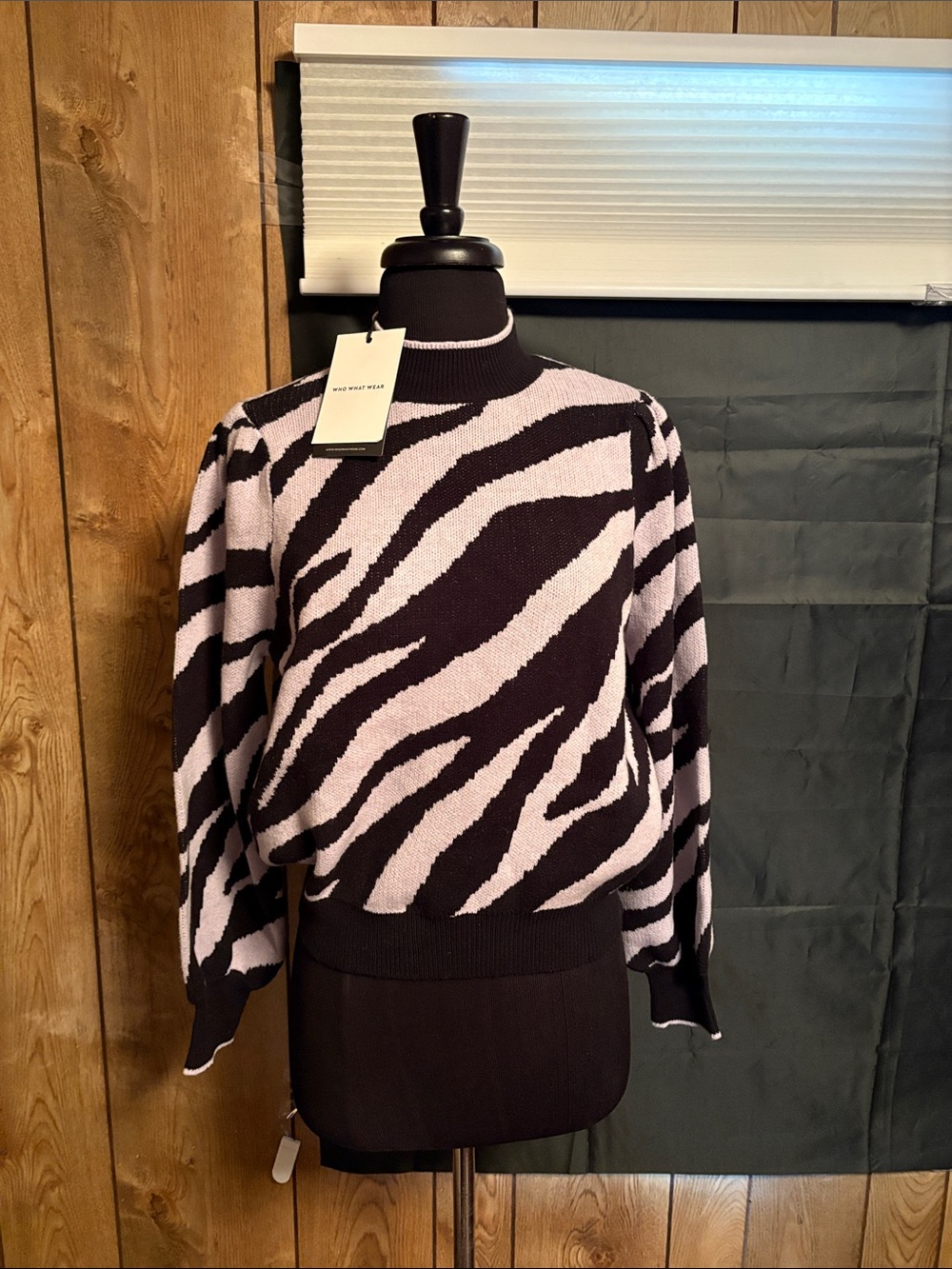 NWT Black and Light Pink Zebra Print Women’s Sweater by Who What Wear